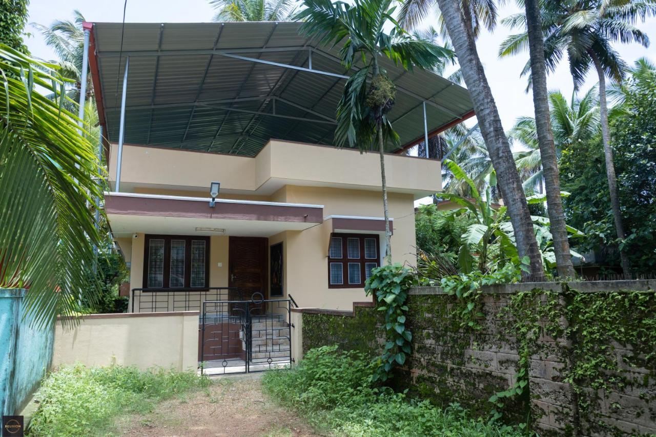 Reunion Regal Villa *
